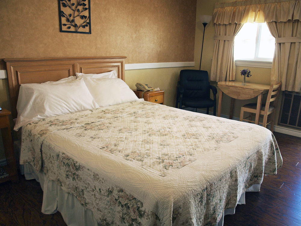 שלבורן Mackenzie Motel & Cottages מראה חיצוני תמונה