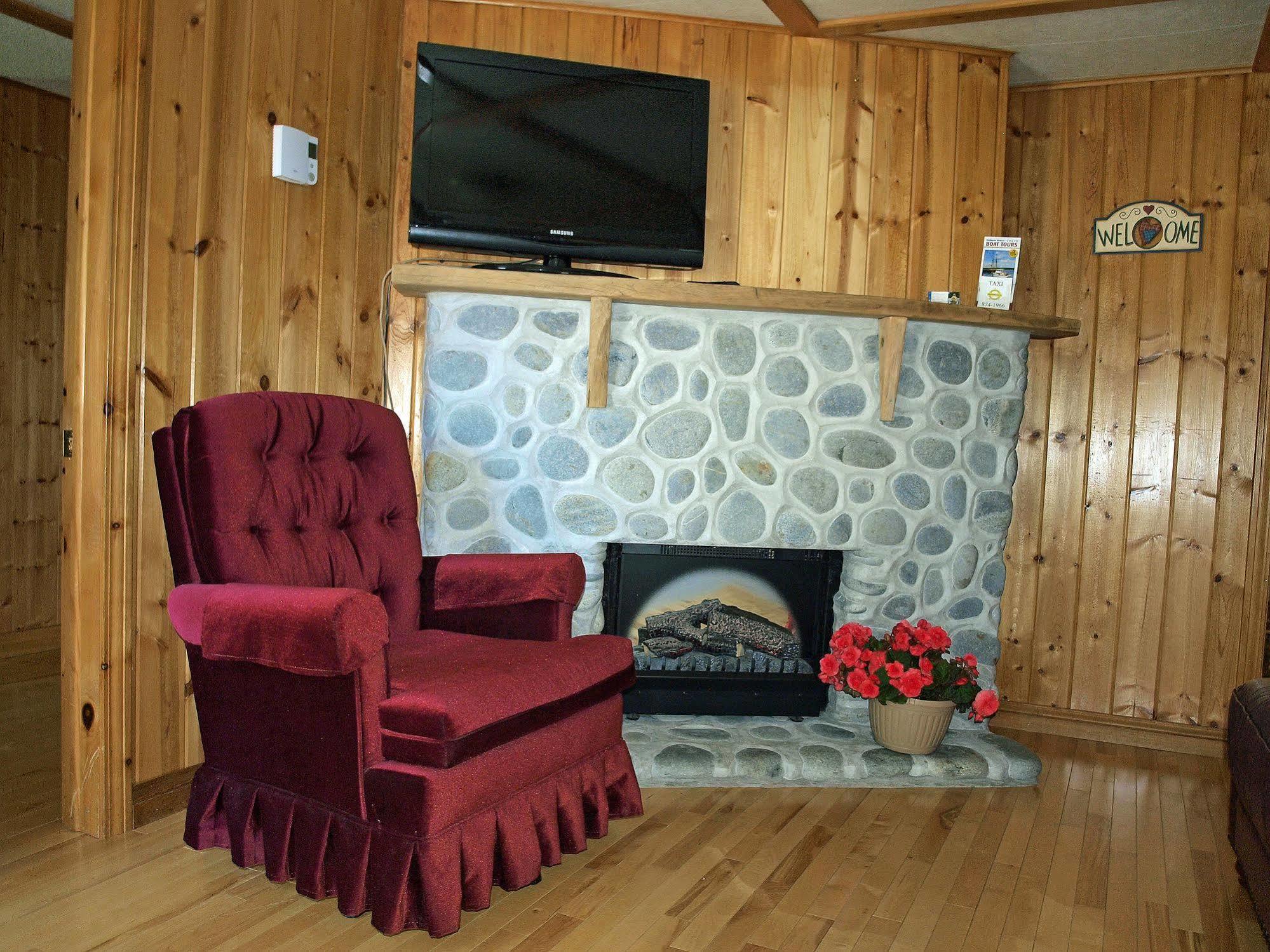 שלבורן Mackenzie Motel & Cottages מראה חיצוני תמונה