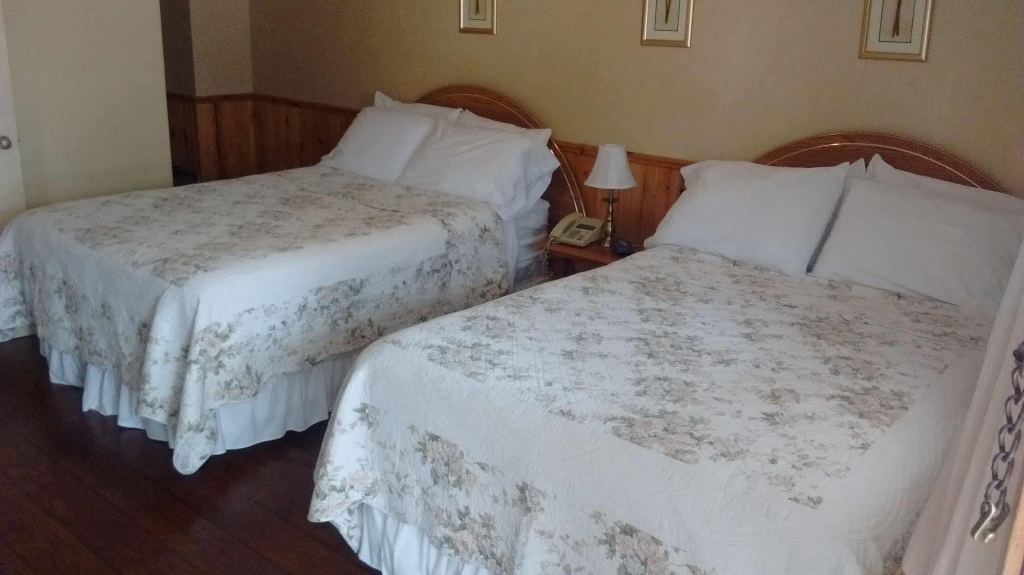 שלבורן Mackenzie Motel & Cottages מראה חיצוני תמונה